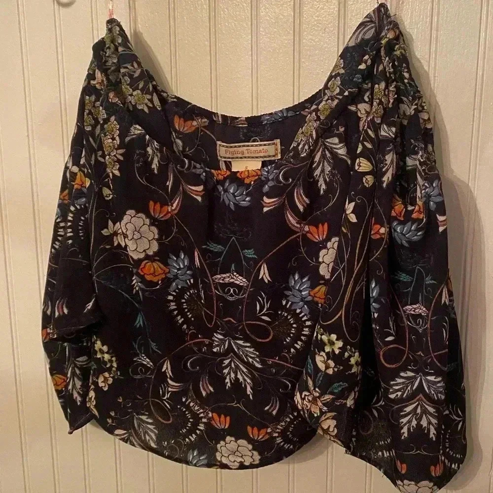 Flying tomato off the shoulder crop top